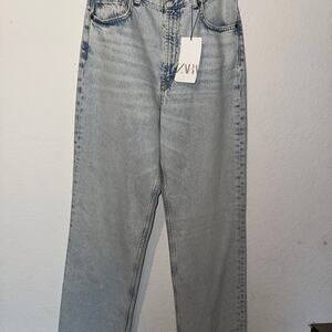 Zara High Waist Extra Wide Leg Jeans in light blue SIZE 6 NWT